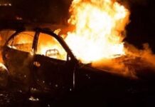 ਰਿਸੈਪਸ਼ਨ ਪਾਰਟੀ ਤੋਂ ਆ ਰਹੇ ਸੀ ਵਾਪਸ, ਕਾਰ ਨੂੰ ਲੱਗੀ ਅੱਗ, ਪੰਜ ਵਿਅਕਤੀ ਸੜ ਕੇ ਰਾਖ
