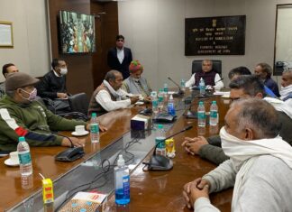 ਹਰਿਆਣੇ ਦੇ ਵੱਡੀ ਗਿਣਤੀ ‘ਚ ਕਿਸਾਨ ਖੇਤੀ ਕਾਨੂੰਨਾਂ ਨੂੰ ਰੱਦ ਨਾ ਕਰਨ ਨੂੰ ਕਹਿ ਰਹੇ – ਨਰਿੰਦਰ ਤੋਮਰ