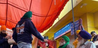 ਕਿਸਾਨ ਅੰਦੋਲਨ – ਖ਼ਾਲਸਾ ਏਡ ਨੇ ਬਜ਼ੁਰਗ ਕਿਸਾਨਾਂ ਦੀਆਂ ਲੱਤਾਂ ਦੀ ਮਾਲਿਸ਼ ਲਈ ਲਾਈਆਂ ਮਸ਼ੀਨਾਂ