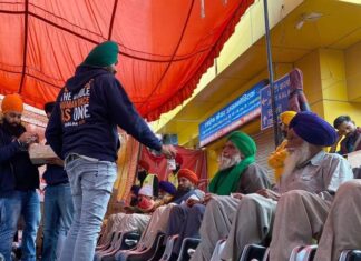 ਕੇਂਦਰ ਸਰਕਾਰ ਦੀ ਨਵੀਂ ਚਾਲ, ਕਿਸਾਨਾਂ ਨੂੰ ਵਿਦੇਸ਼ਾਂ ਤੋਂ ਆਉਣ ਵਾਲੇ ਫੰਡ ਨੂੰ ਰੋਕਿਆ ਜਾਣ ਲੱਗਿਐ