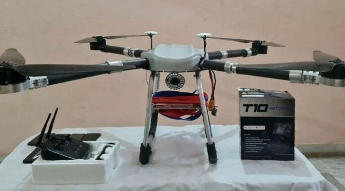 ਅਜਿਹੇ ਡਰੋਨ ਨਾਲ ਨਸ਼ਾ ਅਤੇ ਹਥਿਆਰ ਭੇਜੇ ਜਾਂਦੇ ਹਨ ਪਾਕਿਸਤਾਨ ਵੱਲੋਂ, ਡਰੋਨ ਬਰਾਮਦ; 2 ਗ੍ਰਿਫਤਾਰ