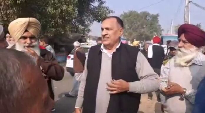 ਕਿਸਾਨੀ ਸੰਘਰਸ਼ ‘ਚ ਸ਼ਾਮਿਲ ਹੋਣ ਪੰਜਾਬ ਤੋਂ 40 ਹਜਾਰ ਆੜਤੀ ਵੀ ਜਾਣਗੇ ਦਿੱਲੀ, ਬੱਸਾਂ ਦੇ ਕਾਫਲੇ ਜਾਣੇ ਸ਼ੁਰੂ