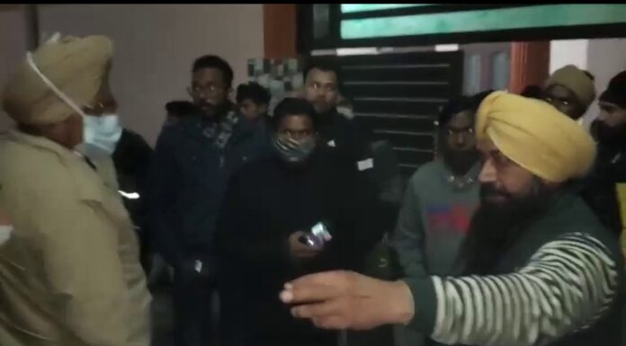 ਗੁਰੂ ਨਾਨਕਪੁਰਾ ‘ਚ ਅੰਨ੍ਹੇਵਾਹ ਫਾਇਰਿੰਗ, ਇਲਾਕੇ ‘ਚ ਤਣਾਅ