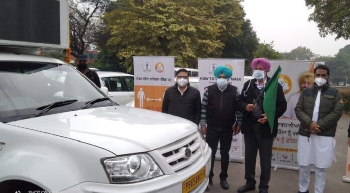 ਹੈਲਥ ਮਿਨੀਸਟਰ ਬਲਬੀਰ ਸਿੱਧੂ ਨੇ ਮਿਸ਼ਨ ਫਤਿਹ ਤਹਿਤ ਕੋਰੋਨਾ ਵਾਇਰਸ ਸਬੰਧੀ 4 ਐੱਲ.ਈ.ਡੀ. ਜਾਗਰੂਕਤਾ ਵੈਨਾਂ ਨੂੰ ਦਿੱਤੀ ਹਰੀ ਝੰਡੀ