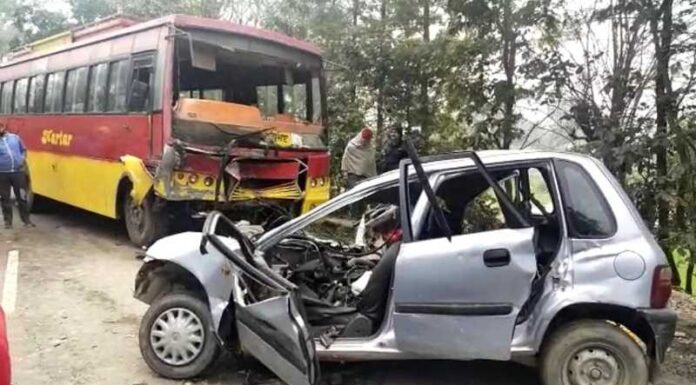 ਹੁਸ਼ਿਆਰਪੁਰ ‘ਚ ਬੱਸ ਤੇ ਕਾਰ ਦੀ ਟੱਕਰ, ਬੱਚੇ ਸਮੇਤ ਇਕੋ ਪਰਿਵਾਰ ਦੇ ਚਾਰ ਦੀ ਮੌਤ