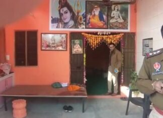 ਜਲੰਧਰ ਦੇ ਫਿਲੌਰ ਦੇ ਮੰਦਰ ‘ਚ ਵੜ੍ਹ ਪੰਡਤ ਅਤੇ ਇੱਕ ਕੁੜੀ ਨੂੰ ਗੋਲੀਆਂ ਮਾਰੀਆਂ, ਦੋਵੇਂ ਲੁਧਿਆਣਾ ਡੀਐਮਸੀ ‘ਚ ਭਰਤੀ