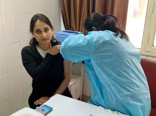 ਰੂਪਨਗਰ ਦੀ ਡੀਸੀ ਸੋਨਾਲੀ ਗਿਰੀ ਨੇ ਵੀ ਲਗਵਾਈ ਕੋਰੋਨਾ ਵੈਕਸੀਨ, ਕਿਹਾ- ਵੈਕਸੀਨ ਸੁਰੱਖਿਅਤ ਅਫ਼ਵਾਹਾਂ ਤੋਂ ਸੁਚੇਤ ਰਹਿਣ ਦੀ ਲੋੜ