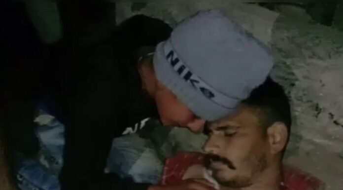 ਤਰਨਤਾਰਨ ਦੇ ਇੱਕ ਹੋਰ ਨੌਜਵਾਨ ਦੀ ਨਸ਼ੇ ਨਾਲ ਮੌਤ, ਪਤਨੀ ਤੇ 8 ਸਾਲ ਦੇ ਬੱਚੇ ਨੇ ਲਾਸ਼ ਸੜਕ ‘ਤੇ ਰੱਖ ਕੀਤਾ ਪ੍ਰਦਰਸ਼ਨ