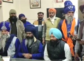 ਆਪਣੇ ਬੱਚੇ ਤੋਂ ਪੀਐਮ ਮੋਦੀ ਨੂੰ ਗੰਦੀਆਂ ਗਾਲ੍ਹਾਂ ਕਢਵਾਉਣ ਵਾਲੀ ਔਰਤ ਖਿਲਾਫ ਸਿੱਖ ਜਥੇਬੰਦੀਆਂ ਨੇ ਖੋਲ੍ਹਿਆ ਮੋਰਚਾ