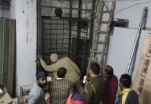 ਭਗਤ ਸਿੰਘ ਚੌਕ ‘ਚ ਗਡਾਊਨ ਦੀ ਲਿਫਟ ਟੁੱਟੀ, ਇੱਕ ਦੀ ਮੌਤ, ਇੱਕ ਗੰਭੀਰ ਜਖਮੀ