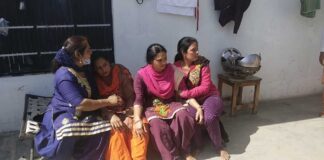 ਹੁਸ਼ਿਆਰਪੁਰ ‘ਚ ਰੇਲਵੇ ਕਰਮਚਾਰੀ ਨੇ ਪਤਨੀ ਨੂੰ ਤੇਜ਼ਧਾਰ ਹਥਿਆਰਾਂ ਨਾਲ ਕਤਲ ਕੀਤਾ, ਸੱਸ-ਸਹੁਰੇ ਨੂੰ ਵੀ ਕੀਤਾ ਜ਼ਖਮੀ