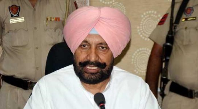 ਪੰਜਾਬ ‘ਚ ਆਯੂਸ਼ਮਾਨ ਕਾਰਡ ਵਾਲਿਆਂ ਦਾ ਪ੍ਰਾਈਵੇਟ ਹਸਪਤਾਲਾਂ ‘ਚ ਹੋ ਸਕੇਗਾ ਕੋਰੋਨਾ ਦਾ ਇਲਾਜ – ਹੈਲਥ ਮਿਨੀਸਟਰ