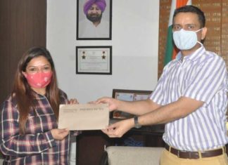 ਮਾਡਲ ਹਾਊਸ ਦੀ ਰੀਮਾ ਗੁਗਲਾਨੀ ਨੇ ਕੀਤਾ ਦਵਾਈਆਂ ਦੀ ਬਲੈਕ ਦਾ ਖੁਲਾਸਾ, ਡੀਸੀ ਨੇ ਦਿੱਤੇ 25 ਹਜ਼ਾਰ ਰੁਪਏ