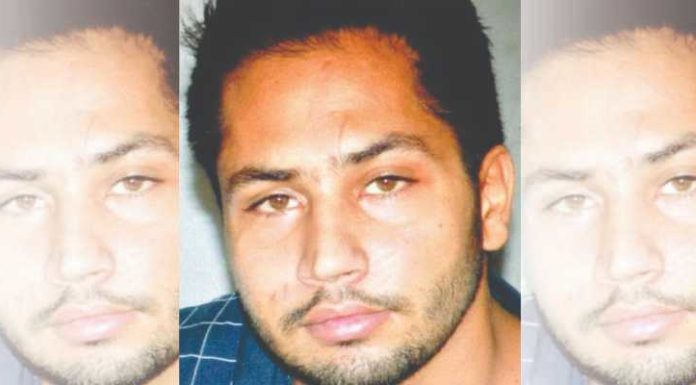 ਗੈਂਗਸਟਰ ਜੈਪਾਲ ਭੁੱਲਰ ਦੀ ਪੂਰੀ ਕਹਾਣੀ : ਪਿਤਾ ਪੰਜਾਬ ਪੁਲਿਸ ‘ਚ ਸਨ ਤੇ ਮੁੰਡਾ ਬਣਿਆ ਗੈਂਗਸਟਰ, 43 ਤੋਂ ਵੱਧ ਸਨ ਪਰਚੇ