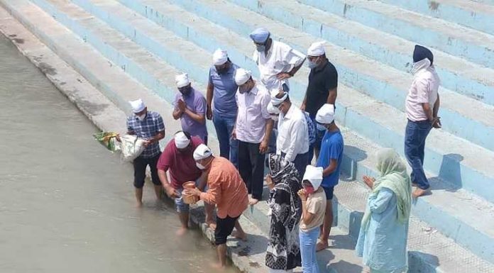 ਫਲਾਇੰਗ ਸਿੱਖ ਮਿਲਖਾ ਸਿੰਘ ਦੀਆਂ ਅਸਥੀਆਂ ਗੁਰੂਦਵਾਰਾ ਪਤਾਲਪੁਰੀ ਸ੍ਰੀ ਕੀਰਤਪੁਰ ਸਾਹਿਬ ‘ਚ ਜਲ ਪ੍ਰਵਾਹ