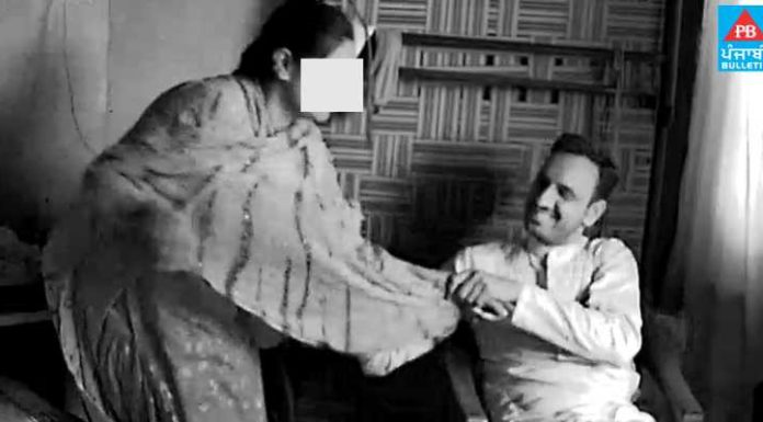 ਸ੍ਰੀ ਮੁਕਤਸਰ ਸਾਹਿਬ : ਕਿਰਾਏ ‘ਤੇ ਰਹਿ ਰਹੀ ਕੁੜੀ ਨੂੰ ਸੰਬੰਧ ਬਨਾਉਣ ਲਈ ਤੰਗ ਕਰਦਾ ਸੀ ਪੰਡਿਤ, ਵੀਡੀਓ ਵਾਇਰਲ