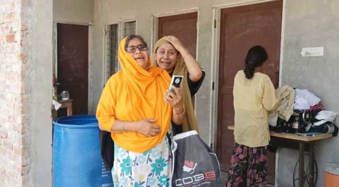 ਮੋਗਾ : ਸੰਤ ਨਗਰ ਮੁਹੱਲੇ ‘ਚ ਕਿਰਾਏ ਦਾ ਮਕਾਨ ਖਾਲੀ ਕਰਵਾਉਣ ਆਏ ਲੋਕਾਂ ਨੇ ਚਲਾਈਆ ਅੰਨੇਵਾਹ ਗੋਲੀਆਂ