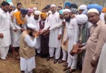 ਮਸਜਿਦ ਦੇ ਨੀਂਹ ਪੱਥਰ ਦੌਰਾਨ ਖਰਾਬ ਹੋਇਆ ਮੌਸਮ, ਗੁਰੂਦੁਆਰਾ ਸਾਹਿਬ ਵਿੱਚ ਹੋਇਆ ਪ੍ਰੋਗ੍ਰਾਮ, ਪਿੰਡ ਦੀ ਹੋਰ ਰਹੀ ਸ਼ਲਾਘਾ