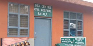 ਨਸ਼ੇੜੀਆਂ ਦਾ ਕਾਰਾ, ਬਟਾਲਾ ਦੇ ਸਿਵਲ ਹਸਪਤਾਲ ਦੇ ਨਸ਼ਾ ਛੁਡਾਊ ਕੇਂਦਰ ਦਾ ਤਾਲਾ ਤੋੜ ਚੋਰੀ ਕੀਤੀਆਂ ਦਵਾਈਆਂ