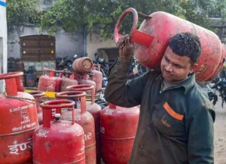 ਘਰੇਲੂ ਗੈਸ ਸਿਲੰਡਰ 25 ਰੁਪਏ ਹੋਇਆ ਮਹਿੰਗਾ, ਜਾਣੋ ਕੀ ਹੋਣਗੀਆਂ ਪੰਜਾਬ ‘ਚ ਨਵੀਆਂ ਕੀਮਤਾਂ