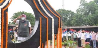 ਕੈਪਟਨ ਵੱਲੋਂ ਕਾਰਗਿਲ ਜੰਗ ਦੇ ਸ਼ਹੀਦਾਂ ਨੂੰ ਸ਼ਰਧਾਂਜਲੀ, ਨੌਜਵਾਨਾਂ ਨੂੰ ਹਥਿਆਰਬੰਦ ਸੈਨਾਵਾਂ ‘ਚ ਸ਼ਾਮਿਲ ਹੋਣ ਦਾ ਸੱਦਾ