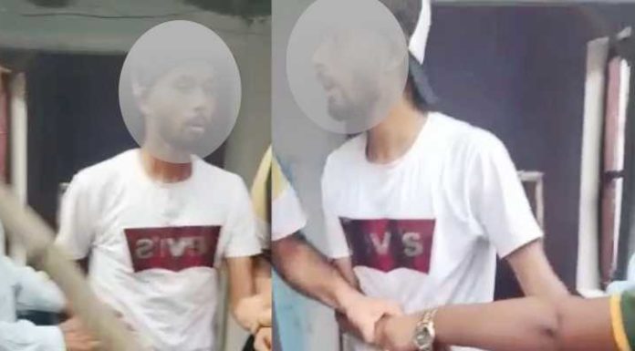 ਕਿਸ਼ਨਪੁਰਾ : ਦੋ ਮੁੰਡਿਆਂ ਨੇ ਔਰਤ ਤੋਂ ਏਟੀਐਮ ਕਾਰਡ ਤੇ 2000 ਰੁਪਏ ਖੋਹੇ, ਇੱਕ ਆਰੋਪੀ ਗਲੀ ‘ਚ ਕਿਸੇ ਦੇ ਘਰ ਲੁੱਕਿਆ, ਲੋਕਾਂ ਨੇ ਕੁੱਟਿਆ