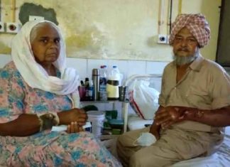 ਪੁੱਤ ਬਣਿਆ ਕਪੁੱਤ : ਮਾਂ-ਪਿਉ ਨੂੰ ਬੁਰੀ ਤਰ੍ਹਾਂ ਕੁੱਟ ਕੇ ਕੱਢਿਆ ਘਰੋਂ ਬਾਹਰ, ਸਿਵਲ ਹਸਪਤਾਲ ਮੋਗਾ ‘ਚ ਜ਼ੇਰੇ ਇਲਾਜ