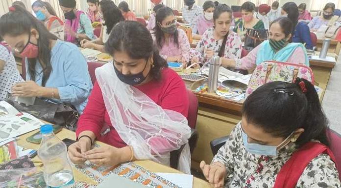 ਸਾਇੰਸ ਸਿਟੀ ਵਲੋਂ ਘੱਟ ਲਾਗਤ ਵਾਲੀ ਅਧਿਆਪਨ ਸਮੱਗਰੀ ਤਿਆਰ ਕਰਨ ਦੀ ਸਿਖਲਾਈ ਦੇਣ ਹਿੱਤ ਪੰਜਾਬ ਦੇ ਸਰਕਾਰੀ ਸਕੂਲਾਂ ਦੇ ਅਧਿਅਪਕਾਂ ਦੀਆਂ ਵਰਕਸ਼ਾਪਾਂ ਦਾ ਆਯੋਜਨ