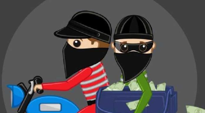 ਮੋਟਰਸਾਈਕਲ ਦਾ ਪੈਟਰੋਲ ਹੋਇਆ ਖਤਮ ਤਾਂ ਪਹਿਲਾਂ ਲੁਟੇਰਿਆਂ ਨੇ ਲਾਇਆ ਧੱਕਾ, ਫਿਰ ਸੁੰਨਸਾਨ ਜਗ੍ਹਾ ‘ਤੇ ਲੁੱਟਿਆ, ਜਲੰਧਰ ਦੀ ਘਟਨਾ