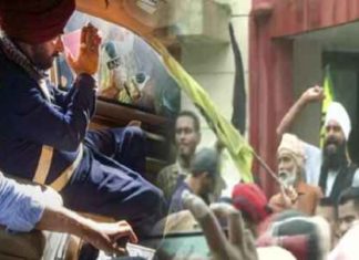 ਖਟਕੜ ਕਲਾਂ ਪਹੁੰਚੇ ਨਵਜੋਤ ਸਿੱਧੂ ਦਾ ਕਿਸਾਨਾਂ ਨੇ ਕੀਤਾ ਜ਼ਬਰਦਸਤ ਵਿਰੋਧ, ਬੈਰੀਕੇਡ ਤੋੜ ਕੇ ਮੁੱਖ ਮਾਰਗ ‘ਤੇ ਲਾਇਆ ਧਰਨਾ