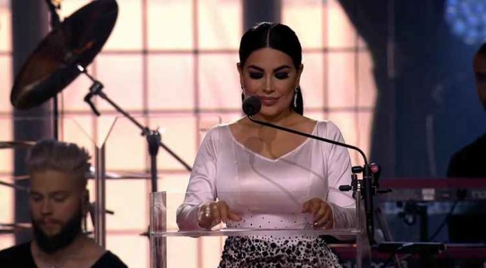 ਅਫ਼ਗਾਨਿਸਤਾਨ ਦੀ ਸਭ ਤੋਂ ਵੱਡੀ ਪੌਪ ਸਟਾਰ Aryana ਨੇ ਛੱਡਿਆ ਦੇਸ਼, ਕਿਹਾ- ਮੈਂ ਜ਼ਿੰਦਾ ਹਾਂ