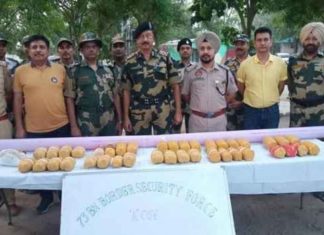 ਭਾਰਤ-ਪਾਕਿ ਬਾਰਡਰ ਤੋਂ BSF ਨੇ ਫੜੀ 40 ਕਿੱਲੋ ਹੈਰੋਇਨ ਤੇ ਅਫੀਮ, ਫਾਇਰਿੰਗ ਤੋਂ ਬਾਅਦ ਭੱਜੇ ਸਮੱਗਲਰ