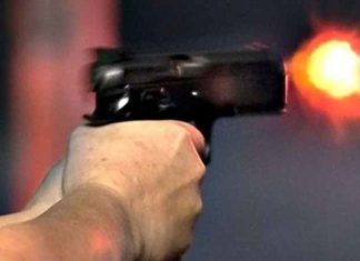 ਮੋਟਰਸਾਈਕਲ ‘ਤੇ ਆਏ ਬਦਮਾਸ਼ਾਂ ਨੇ ਚਲਾਈਆਂ ਗੋਲੀਆਂ ; ਇਕ ਨੌਜਵਾਨ ਜ਼ਖਮੀ, ਜੂਏ ਦੇ ਪੈਸੇ ਲੁੱਟ ਹੋਏ ਫਰਾਰ