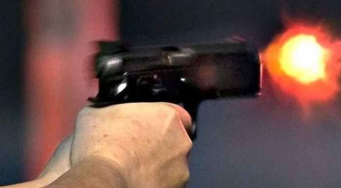 ਅੰਮ੍ਰਿਤਸਰ : ਜਨਮ ਦਿਨ ਦੀ ਪਾਰਟੀ ਬਦਲੀ ਖੂਨੀ ਝੜਪ ‘ਚ, ਮੂੰਹ ‘ਤੇ ਕੇਕ ਲਾਉਣ ਤੋਂ ਉਲਝੇ ਦੋਸਤ, ਚੱਲੀਆਂ ਗੋਲੀਆਂ, 2 ਦੀ ਮੌਤ