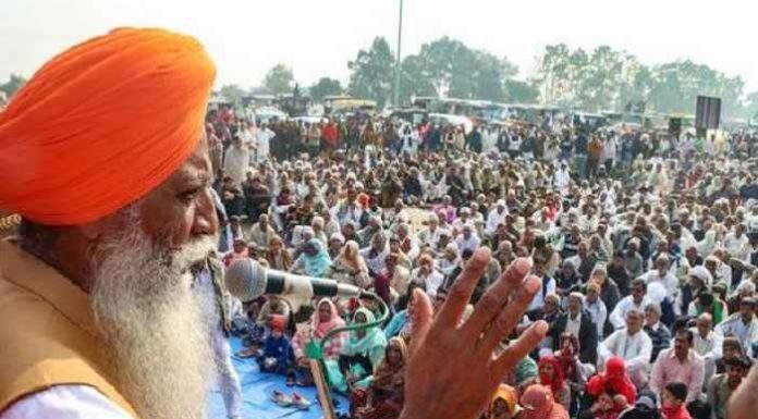 Farmers Protest : ਹਰਿਆਣਾ ਸਰਕਾਰ ਦੀਆਂ ਵਧੀਆਂ ਮੁਸ਼ਕਿਲਾਂ! ਅੱਜ 10,000 ਕਿਸਾਨ ਇਕੱਠੇ ਹੋ ਕੇ ਕਰਨਗੇ ਅਗਲੀ ਰਣਨੀਤੀ ਦਾ ਐਲਾਨ