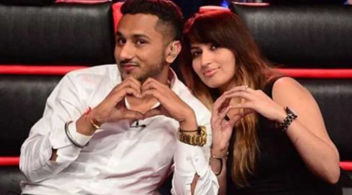 ਗਾਇਕ ਹਨੀ ਸਿੰਘ ‘ਤੇ ਪਤਨੀ ਨੇ ਘਰੇਲੂ ਹਿੰਸਾ ਦਾ ਦਰਜ ਕਰਵਾਇਆ ਕੇਸ, 10 ਕਰੋੜ ਮੰਗਿਆ ਮੁਆਵਜ਼ਾ