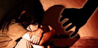 ਹਥਿਆਰ ਦੀ ਨੋਕ ‘ਤੇ ਆਸ਼ਕੀ : ਨਾਬਾਲਿਗ ਕੁੜੀ ਨੂੰ ਪ੍ਰੇਮਿਕਾ ਦੱਸ ਕੇ ਸਿਰਫਿਰੇ ਆਸ਼ਿਕ ਨੇ ਪਰਿਵਾਰ ਨੂੰ ਪੂਰੀ ਰਾਤ ਕੀਤਾ ਪ੍ਰੇਸ਼ਾਨ