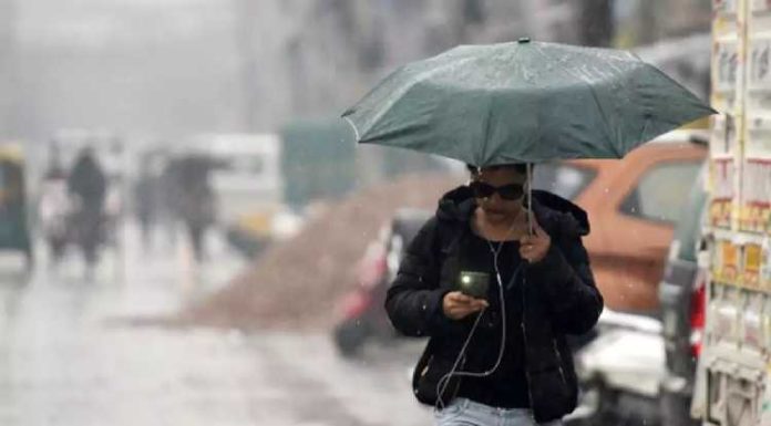 Weather Update : ਪੰਜਾਬ ‘ਚ ਮੁੜ ਬਦਲੇਗਾ ਮੌਸਮ, 3 ਦਿਨਾਂ ਤੱਕ ਮੀਂਹ ਪੈਣ ਦੀ ਸੰਭਾਵਨਾ
