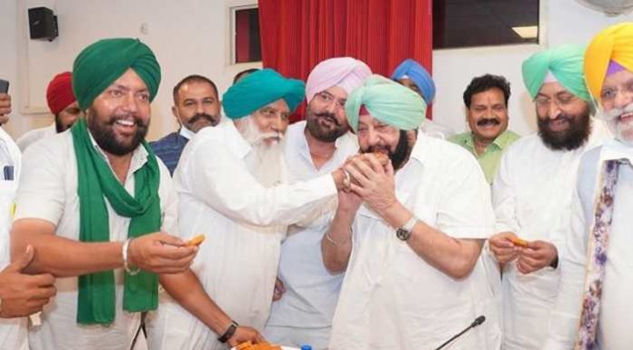 ਪੰਜਾਬ ਦੇ ਗੰਨਾ ਕਿਸਾਨਾਂ ਲਈ ਵੱਡੀ ਖ਼ਬਰ, ਸਰਕਾਰ ਨੇ 360 ਰੁਪਏ ਕੀਤਾ ਗੰਨੇ ਦਾ ਰੇਟ, ਧਰਨਾ ਸ਼ਾਮ 7 ਵਜੇ ਤੱਕ ਚੁੱਕਿਆ ਜਾਵੇਗਾ
