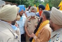 ਜਲੰਧਰ ‘ਚ ਸਥਿਤੀ ਤਨਾਅਪੂਰਨ, BJP ਨੇਤਾਵਾਂ ਦੀ ਮੀਟਿੰਗ ਦਾ ਵਿਰੋਧ ਕਰਨ ਪਹੁੰਚੇ ਕਿਸਾਨ