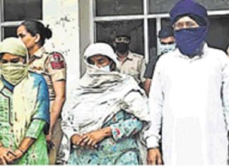 ਬੇਟੀ ਨੂੰ ਮਿਲਣ ਆਏ ਮੁੰਡੇ ਨੂੰ ਫਸਾਉਣ ਲਈ ਗ੍ਰੰਥੀ ਨੇ ਖੁਦ ਹੀ ਬੇਅਦਬੀ ਕਰਵਾ ਕੇ ਗੁਰਦੁਆਰੇ ਤੋਂ ਕੀਤੀ ਅਨਾਊਂਸਮੈਂਟ