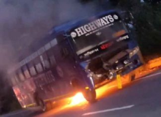 ਪਟਿਆਲਾ-ਸਰਹਿੰਦ ਰੋਡ ‘ਤੇ ਵਾਪਰੇ ਹਾਦਸੇ ‘ਚ 2 ਦੀ ਮੌਤ, ਮੋਟਰਸਾਈਕਲ ਵੱਜਣ ਨਾਲ ਬੱਸ ਨੂੰ ਲੱਗੀ ਅੱਗ