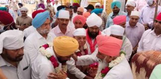 ਮੁੱਖ ਮੰਤਰੀ ਚਰਨਜੀਤ ਚੰਨੀ ਡੇਰਾ ਸੱਚਖੰਡ ਬੱਲਾਂ ਵਿਖੇ ਹੋਏ ਨਤਮਸਤਕ, ਸੰਤ ਨਿਰੰਜਣ ਦਾਸ ਜੀ ਤੋਂ ਲਿਆ ਆਸ਼ੀਰਵਾਦ