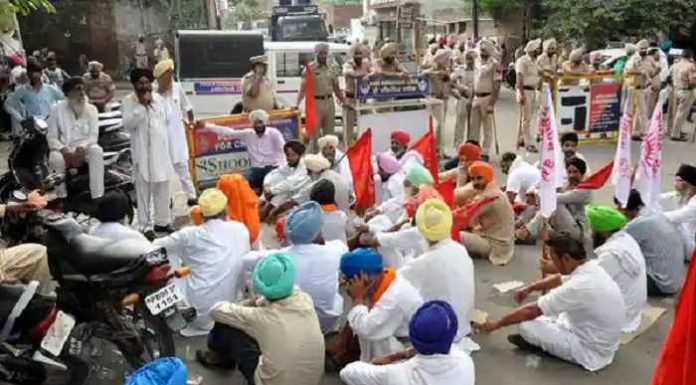 ਕਿਸਾਨਾਂ ਤੇ ਹਰਿਆਣਾ ਸਰਕਾਰ ‘ਚ ਸਿਰੇ ਨਹੀਂ ਲੱਗੀ ਗੱਲਬਾਤ, ਕਿਸਾਨਾਂ ਨੇ ਗੱਡੇ ਪੱਕੇ ਟੈਂਟ