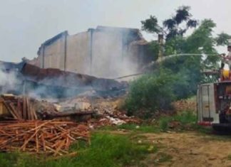 ਸੰਗਰੂਰ : ਫਰਨੀਚਰ ਦੇ ਗੋਦਾਮ ‘ਚ ਲੱਗੀ ਭਿਆਨਕ ਅੱਗ, ਹੋਇਆ ਲੱਖਾਂ ਦਾ ਨੁਕਸਾਨ