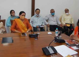 ਸਥਾਨਕ ਕਮਿਸ਼ਨਰ ਵੱਲੋਂ ਪੰਜਾਬ ਸਰਕਾਰ ਦੇ ਦਿੱਲੀ ਵਿਖੇ ਕਾਰਜਸ਼ੀਲ ਵੱਖ-ਵੱਖ ਵਿਭਾਗਾਂ ਦੇ ਮੁਖੀਆਂ ਨਾਲ ਮੀਟਿੰਗ