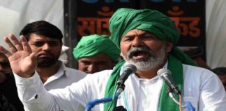 ਕਰਨਾਲ : ਕਿਸਾਨਾਂ ਨੇ ਸਕੱਤਰੇਤ ਅੱਗੇ ਲਾਇਆ ਪੱਕਾ ਮੋਰਚਾ, ਸਰਕਾਰ ਨੂੰ ਦਿੱਤੀ ਚਿਤਾਵਨੀ- ਜਦੋਂ ਤੱਕ ਮੰਗਾਂ ਨਹੀਂ ਮੰਨੀਆਂ ਜਾਂਦੀਆਂ, ਉਹ ਇਥੇ ਹੀ ਡਟੇ ਰਹਿਣਗੇ