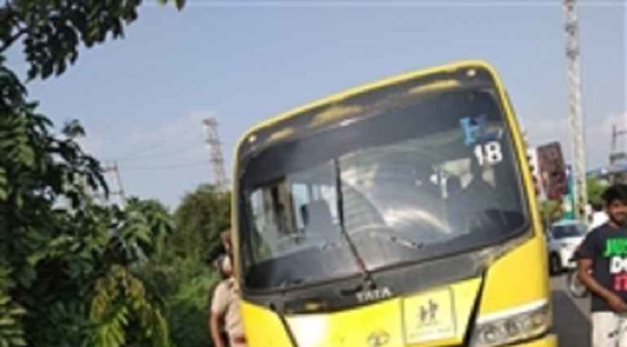 ਭਿੱਖੀਵਿੰਡ-ਅੰਮ੍ਰਿਤਸਰ ਹਾਈਵੇ ‘ਤੇ ਰੌਂਗ ਸਾਈਡ ਤੋਂ ਆ ਰਹੀ ਸਕੂਲ ਬੱਸ ਨੇ ਐਕਟਿਵਾ ਨੂੰ ਮਾਰੀ ਟੱਕਰ, ਮਾਂ-ਪੁੱਤ ਦੀ ਮੌਤ