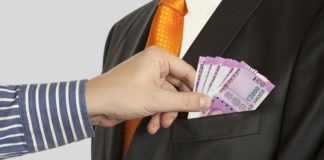 ਕੋਈ ਸਰਕਾਰੀ ਅਫਸਰ ਜਾਂ ਕਰਮਚਾਰੀ ਰਿਸ਼ਵਤ ਮੰਗੇ ਤਾਂ ਟੋਲ ਫ੍ਰੀ ਨੰਬਰ ‘ਤੇ ਕਰੋ ਸ਼ਿਕਾਇਤ, 24 ਘੰਟੇ ਚੱਲੇਗਾ ਨੰਬਰ, ਵਟਸਐਪ ‘ਤੇ ਵੀ ਕਰ ਸਕਦੇ ਹੋ ਕੰਪਲੇਂਟ