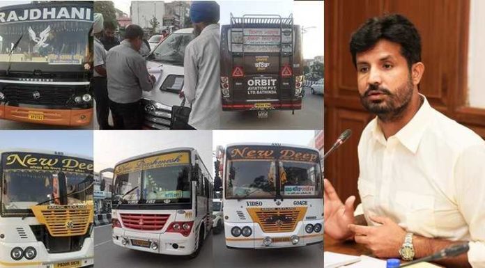 ਟਰਾਂਸਪੋਰਟ ਵਿਭਾਗ ਵੱਲੋਂ ਬਿਨਾਂ ਟੈਕਸ ਚੱਲ ਰਹੀਆਂ ਨਿੱਜੀ ਕੰਪਨੀਆਂ ਦੀਆਂ 15 ਬੱਸਾਂ ਜ਼ਬਤ